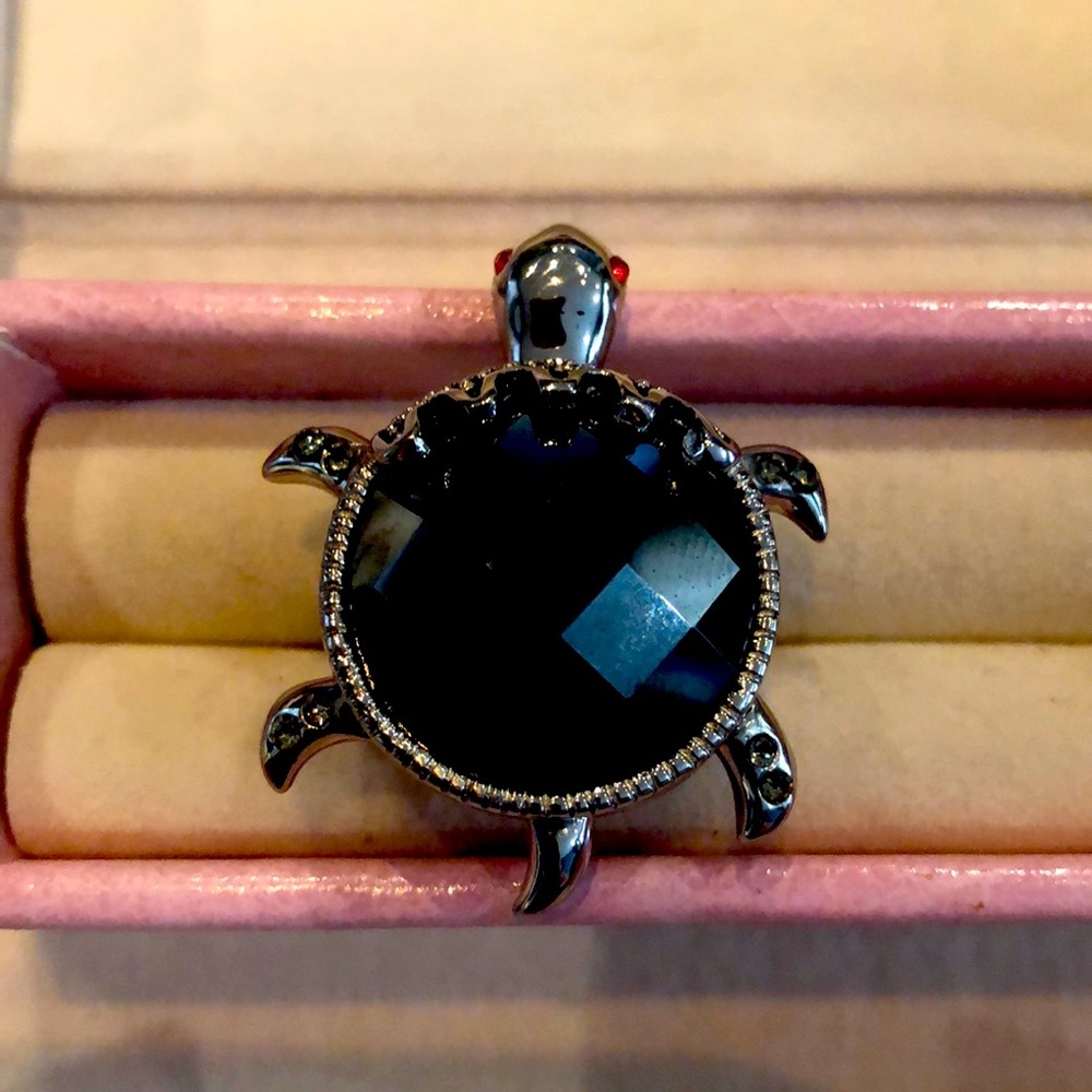 Austrian Crystal Moving Turtle Ring